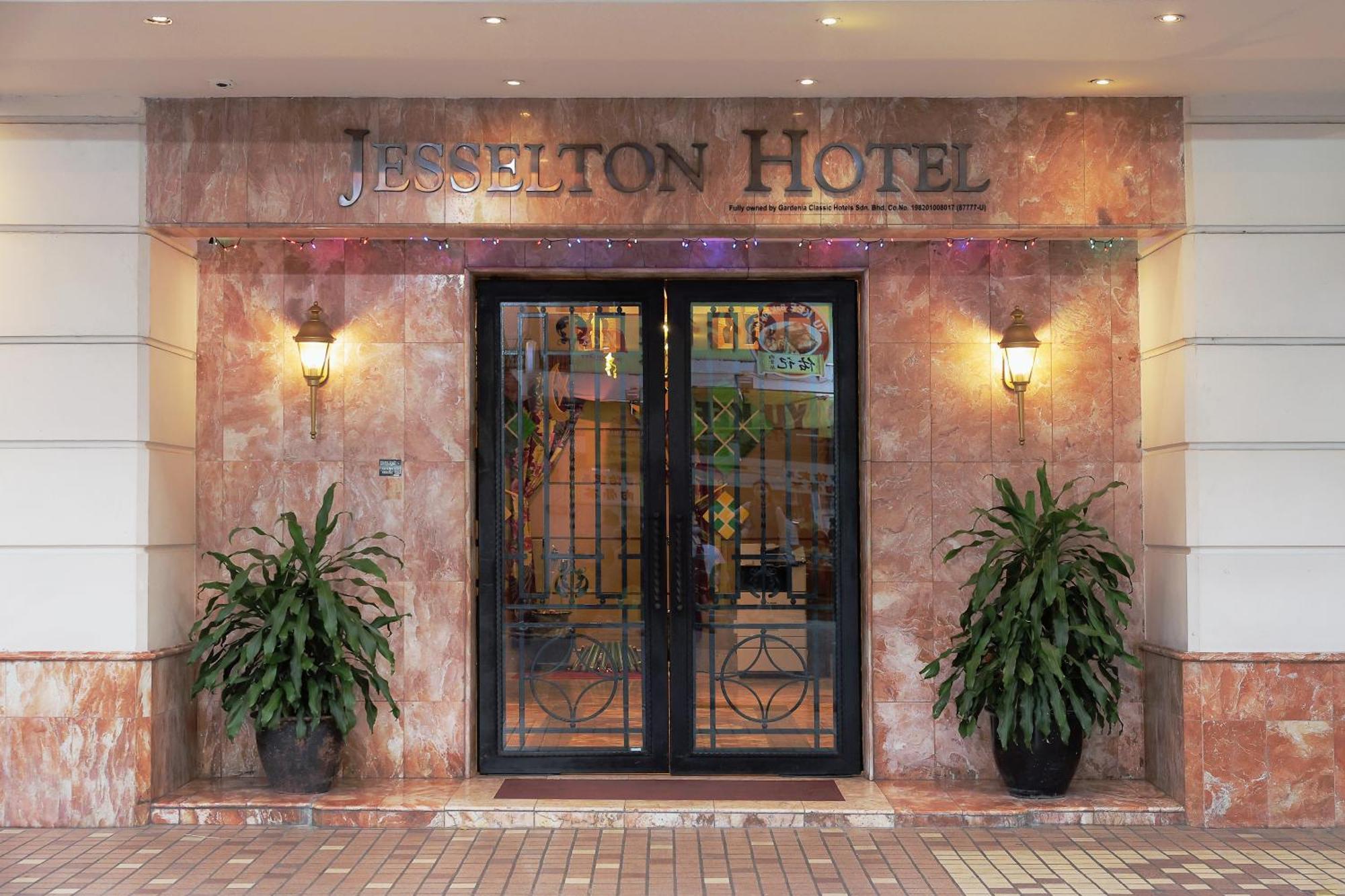 The Jesselton Hotel Кота Кинабалу Екстериор снимка