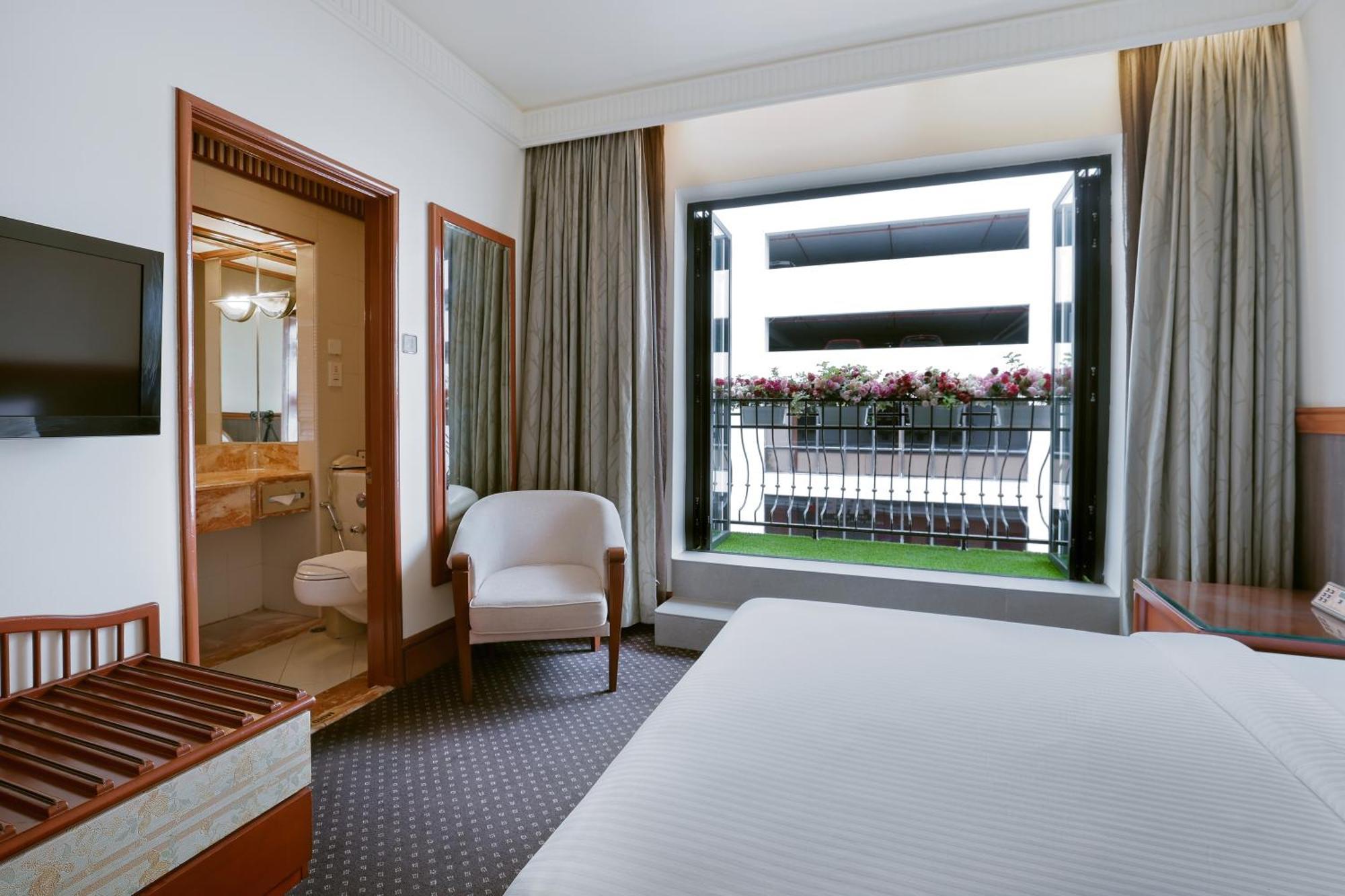 The Jesselton Hotel Кота Кинабалу Екстериор снимка