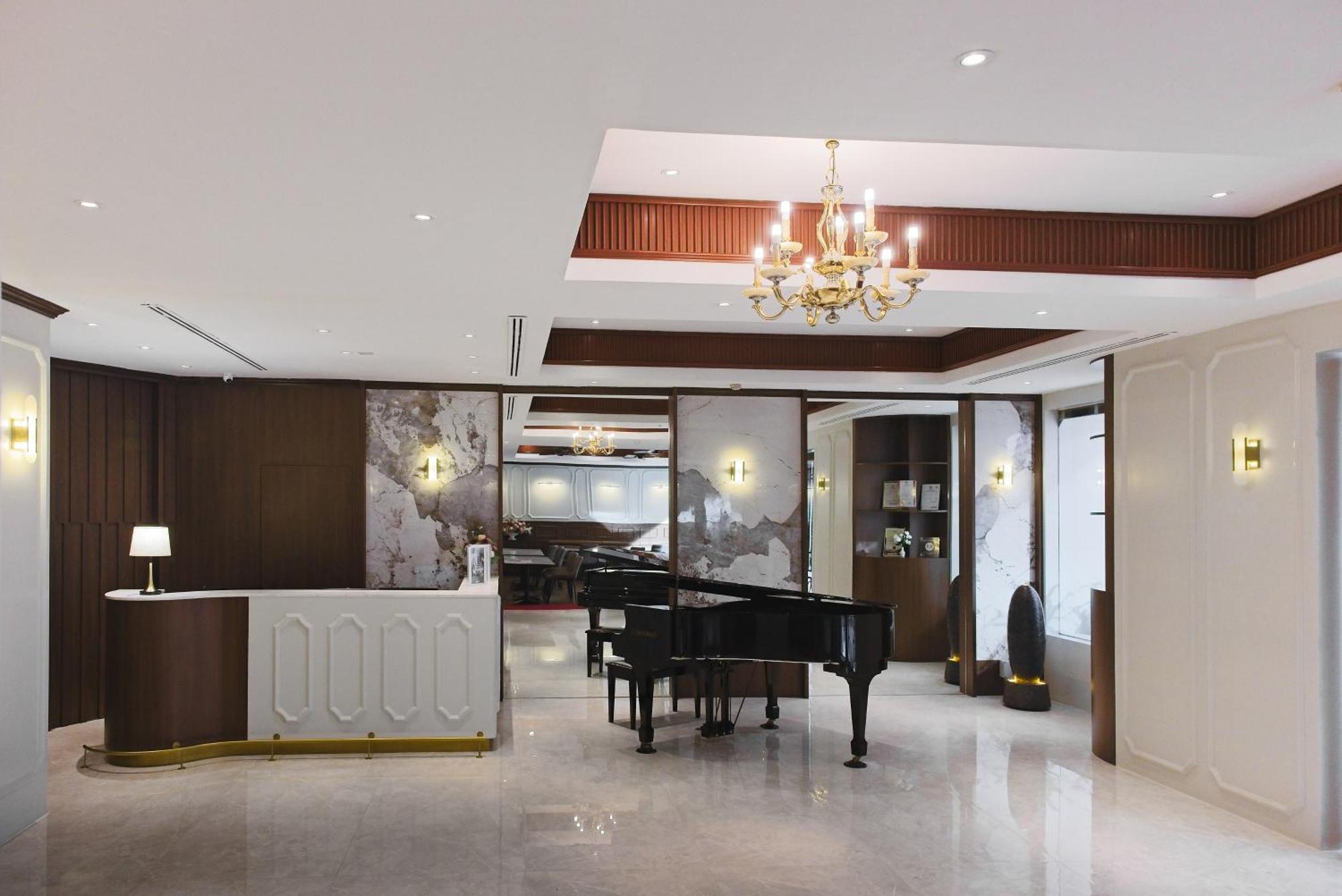 The Jesselton Hotel Кота Кинабалу Екстериор снимка